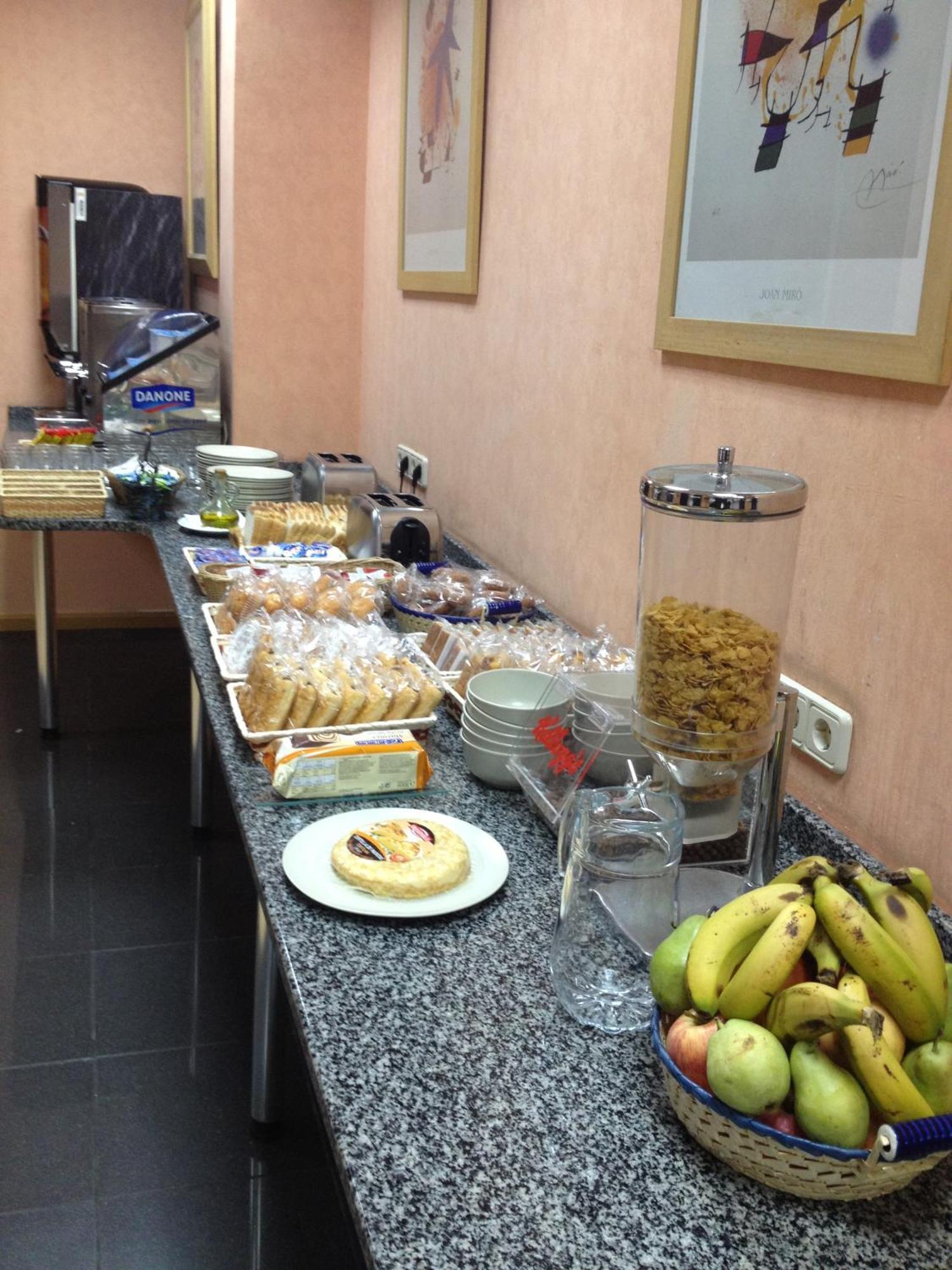 Hostal Cataluna Zaragoza Ngoại thất bức ảnh
