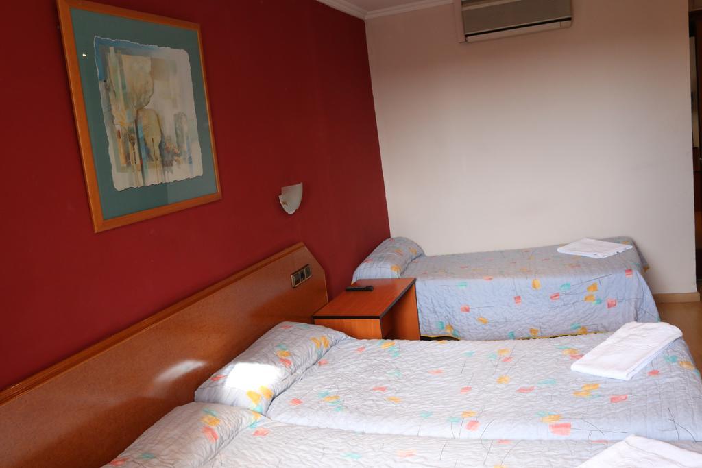 Hostal Cataluna Zaragoza Ngoại thất bức ảnh