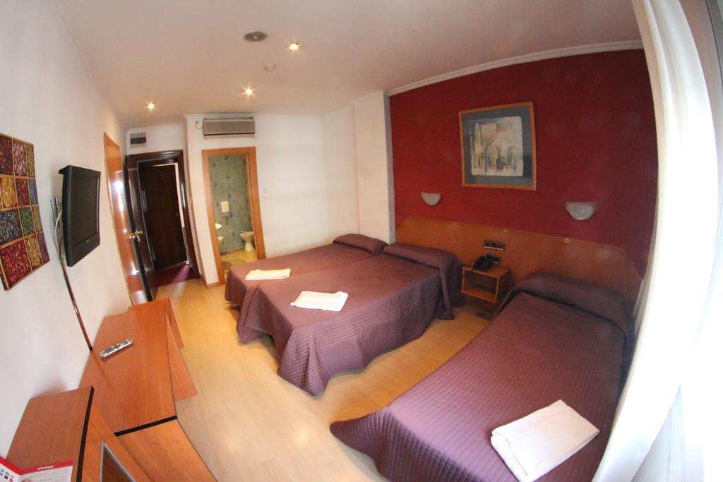 Hostal Cataluna Zaragoza Ngoại thất bức ảnh